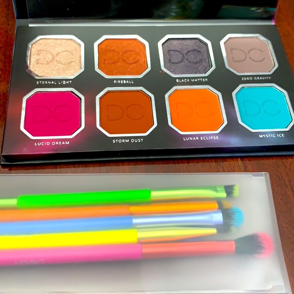 Brand new Celestial Thunder/Lavish brush bundle